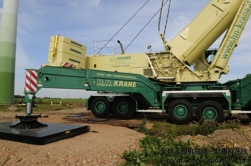 Liebherr-LTM-11200-HN-gal1-05.jpg