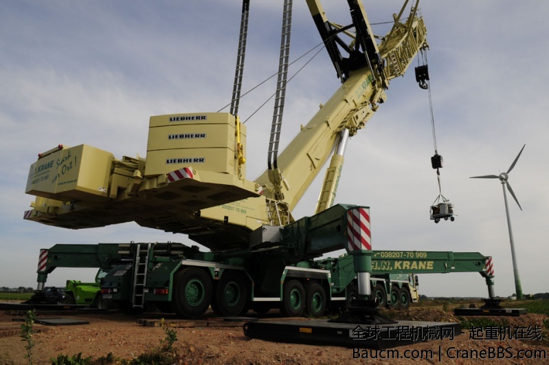 Liebherr-LTM-11200-HN-gal1-06.jpg