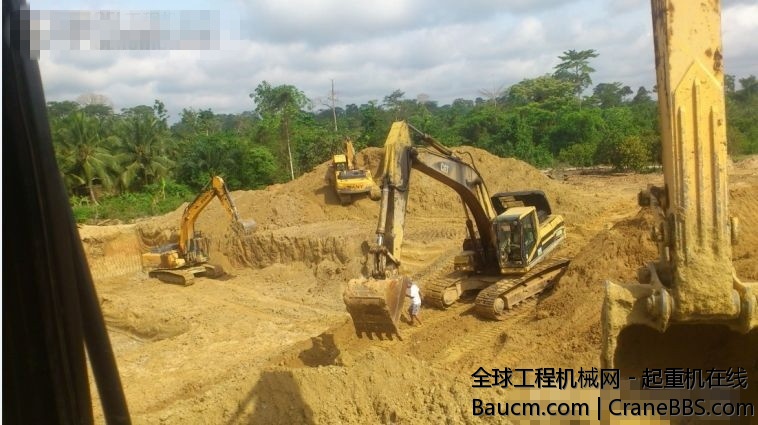 加纳三一挖机 (12).jpg
