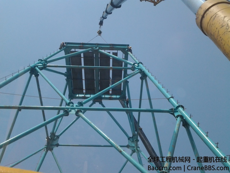 28米高井架就位