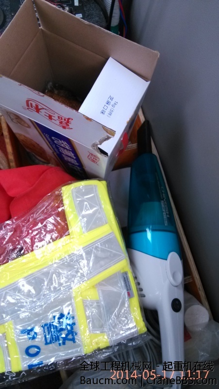 原装空调的位置，被我拆了