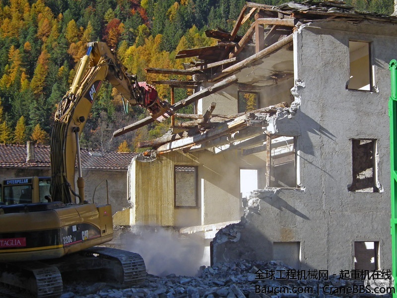 7043178dtw.jpg