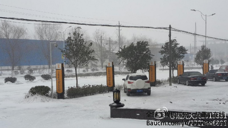 昨日郑州，窗外漫天大雪，场内热血沸腾。2014年郑州湘元开工典礼暨春季促销动员大会隆.jpg