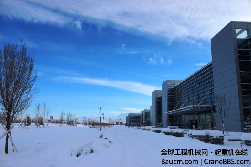 各位亲，照片拍摄的为三一西北产业园，三一西北产业园坐落于新疆维吾尔自治区乌鲁木齐.jpg