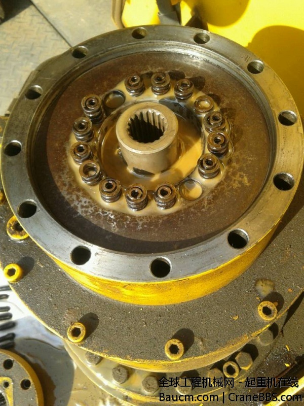 进水后压盘都生锈了