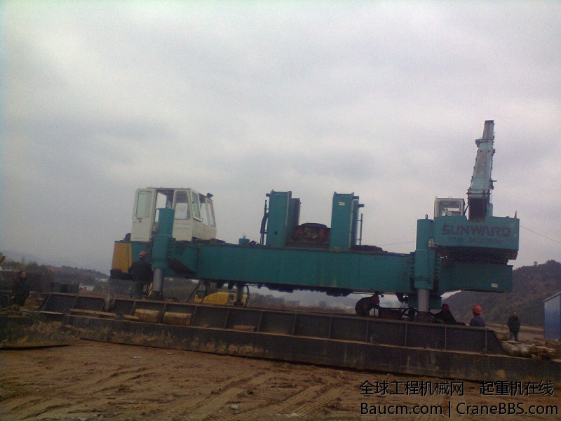 底座一块20T，两块