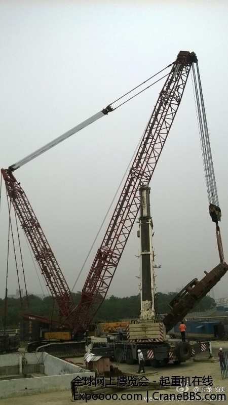 三一400履带吊主吊，德玛格AC350汽车吊配合溜尾 勇攀高峰，方显实力非凡！ ——北京华.jpg