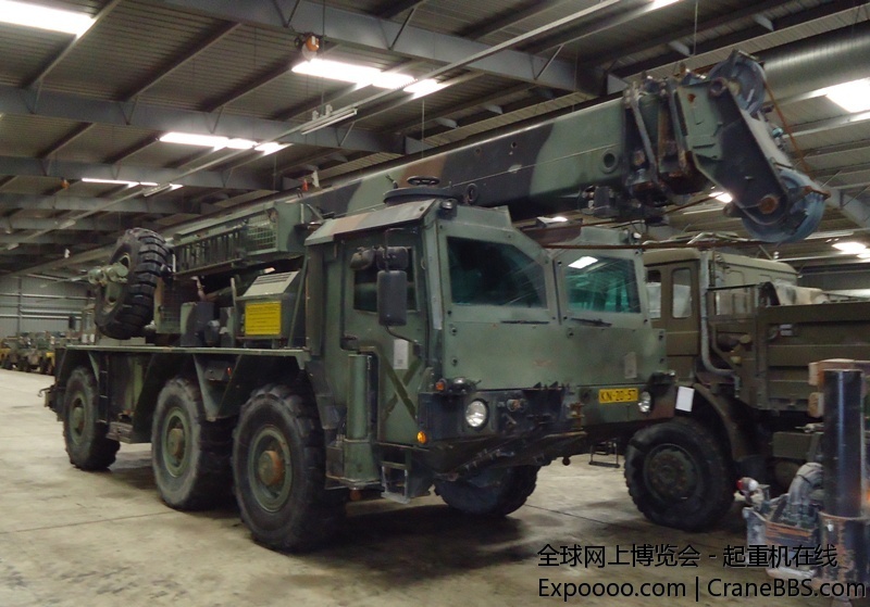 Liebherr1.JPG