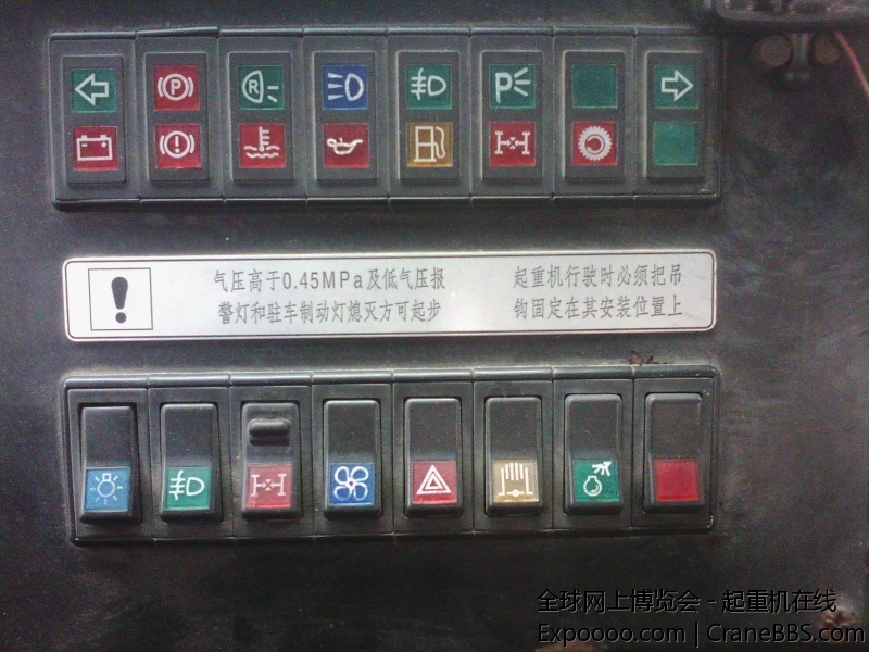 从左往右数 第三个 和第七个不懂