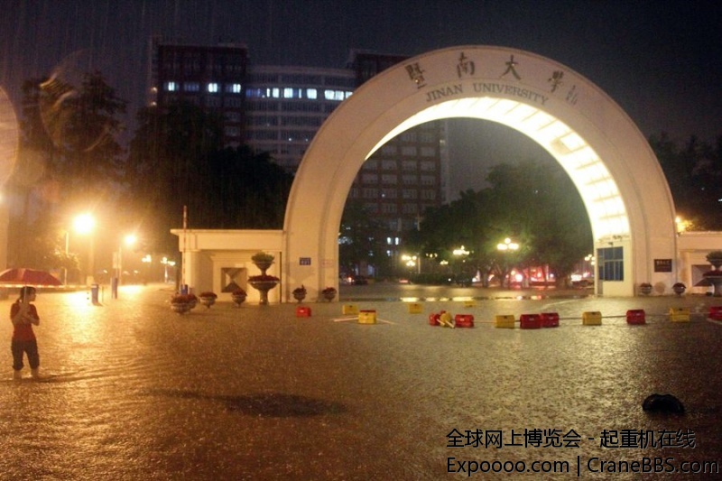 洪灾 (3).jpg