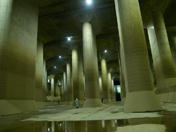 日本东京的排水系统：庞大的地下神殿 (1).jpg