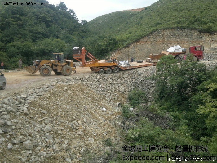 德龙6×4，猜猜挂是拉啥的