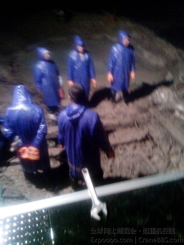 下雨晚上加班.郁闷.