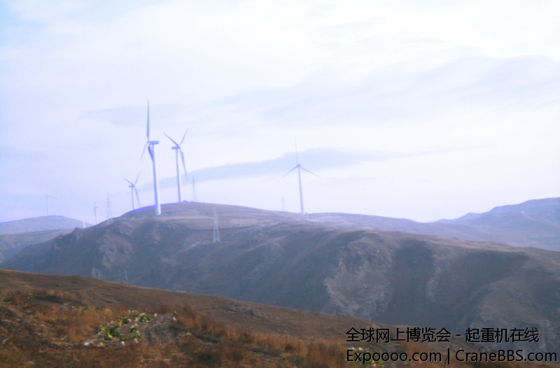 SAC12000风电项目全球首演现场起吊瞬间7.jpg