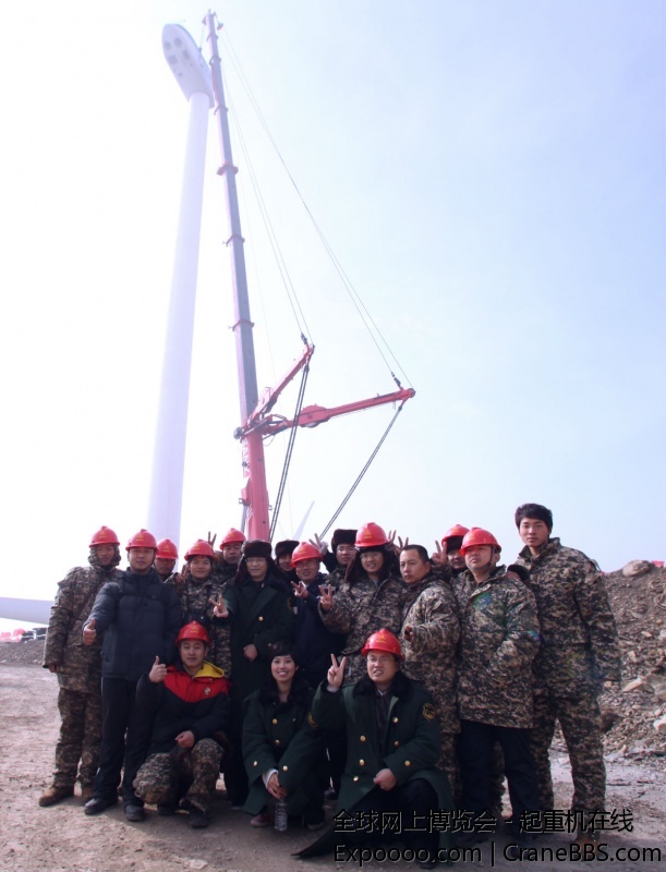 SAC12000风电项目全球首演现场起吊瞬间8.jpg