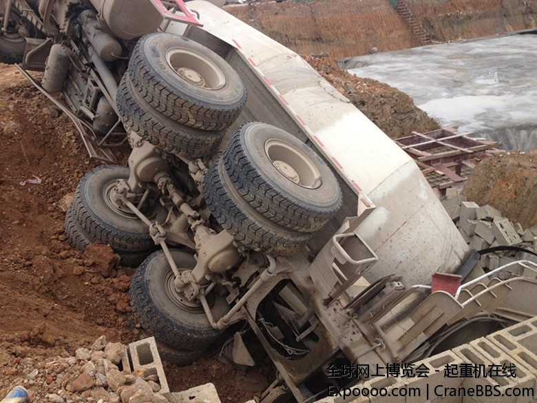 手机照片8 002_副本.jpg