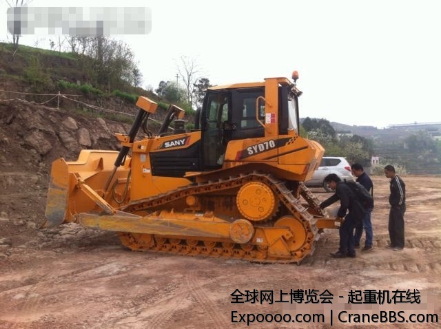 三一推土机昼夜施工  (5).jpg