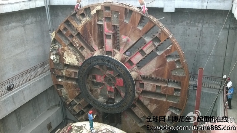 三一400履带吊主吊，德玛格AC350汽车吊配合溜尾 勇攀高峰，方显实力非凡！ ——北京华.jpg