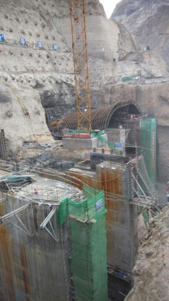 世界第五大电站！乌东德电站！总投资三千亿！三一400吨 云南金沙江 (12).jpeg