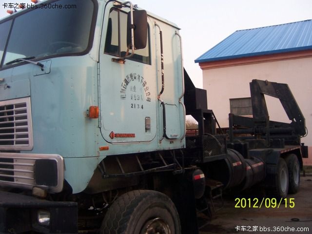 简单点讲就是把地层用水力压开个更大的裂缝 使油气产量增加 (7).jpg