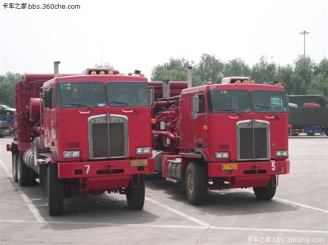 简单点讲就是把地层用水力压开个更大的裂缝 使油气产量增加 (19).jpg