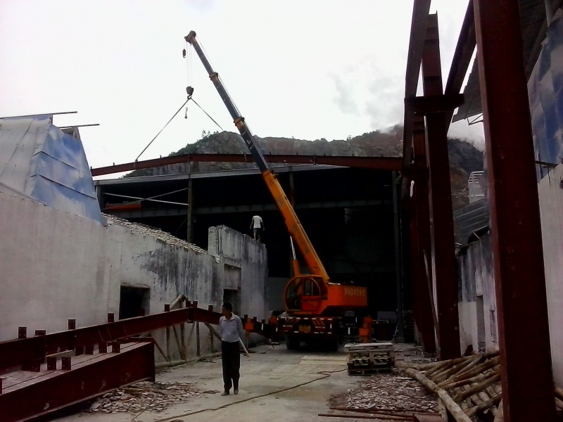 4节拼接22米跨度的梁