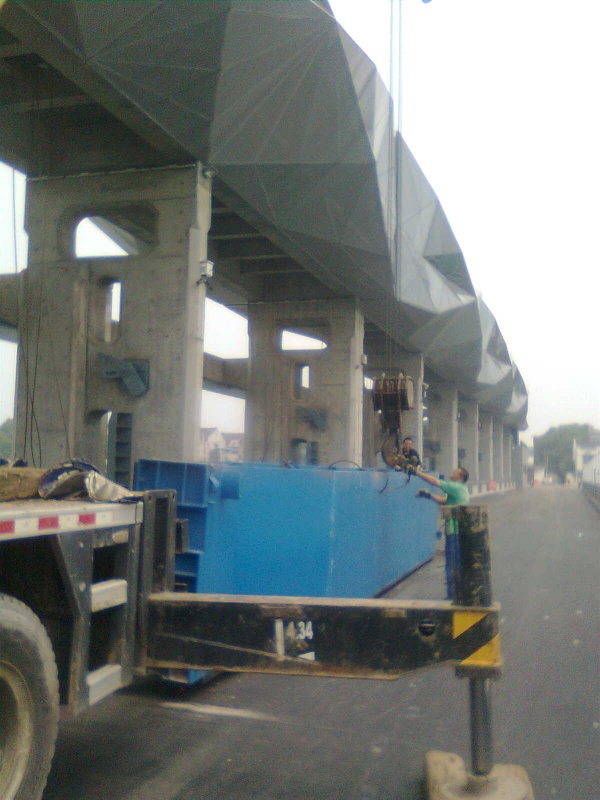 放地上，站起来