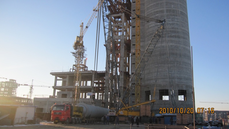 用400吨吊车卸车到吊装位置