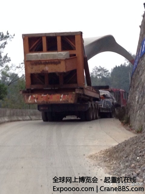 大件轴线车和扇叶专用车齐上阵。 (6).jpg