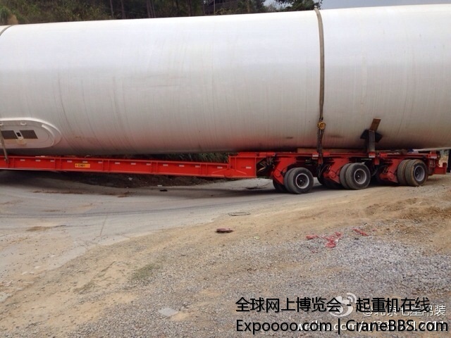 大件轴线车和扇叶专用车齐上阵。 (2).jpg