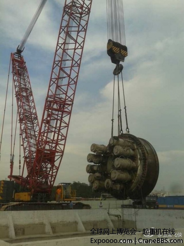 国内最大盾构机“建旺号”成功出井——北京华晨益 (3).jpg