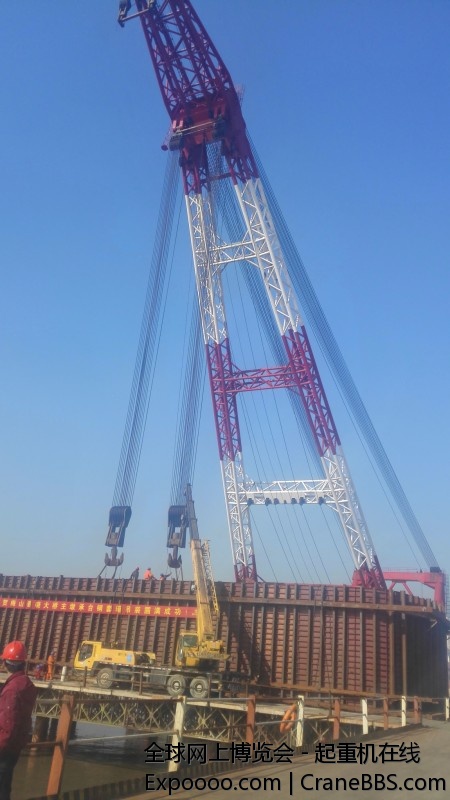 钢吊箱重量430T