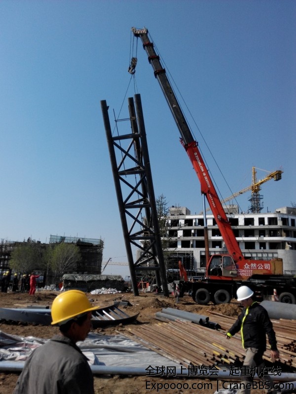 这时候前腿有点离缝