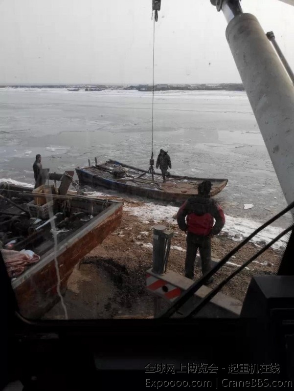 天冷了船儿都上来了