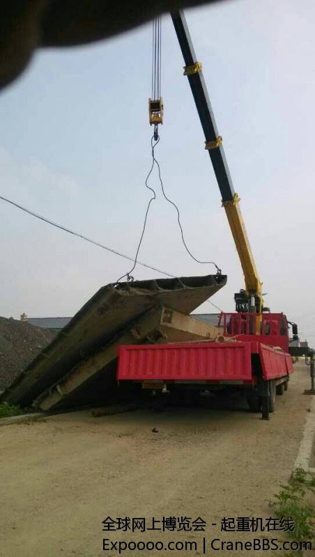 我说拉一个 死老板非要拉两个 多亏没碰到人