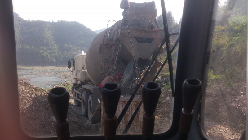 老爷车没空调,热啊...