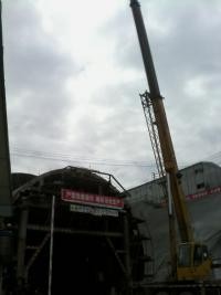 这车大转扬吊货不加大油门就憋熄火