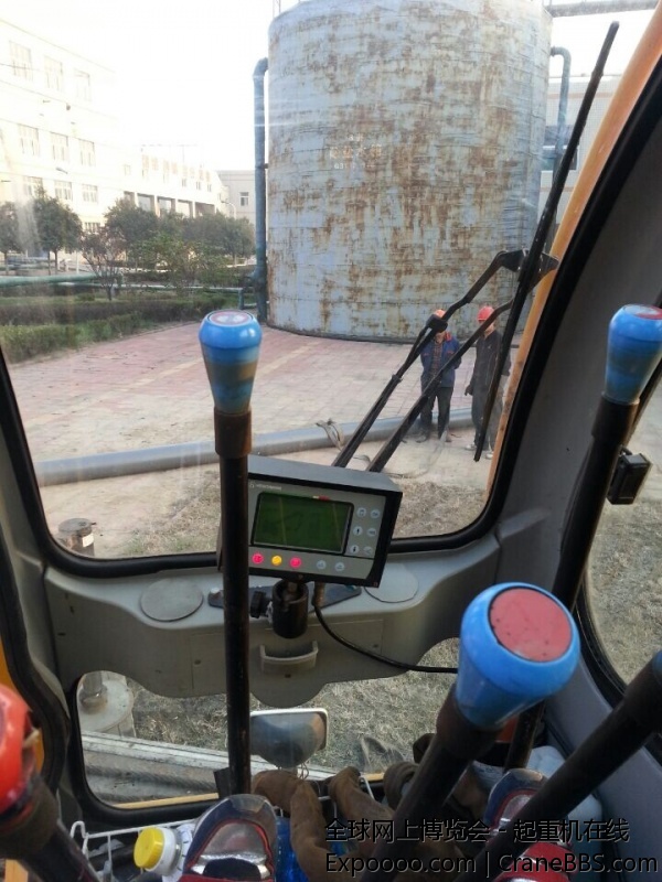 业务娴熟 手脚并用