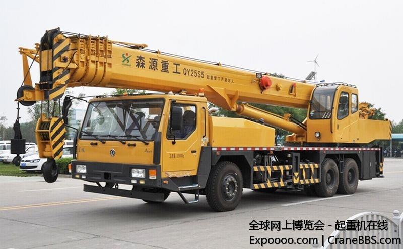 森源重工25吨吊车照片侧翼
