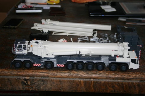 AC10005.jpg