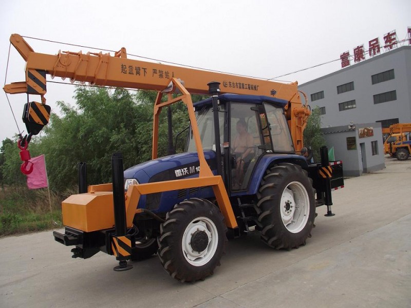 拖拉机吊车