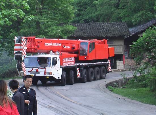 深山里来了大家伙