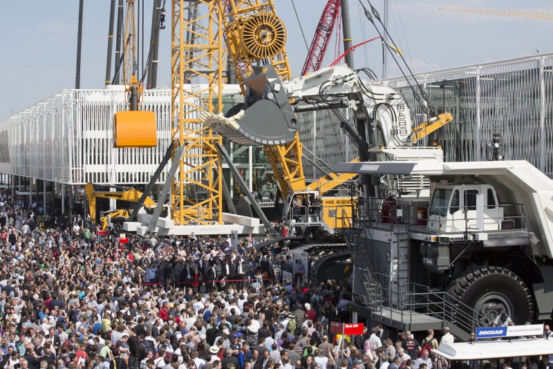 bauma_visitors.jpg