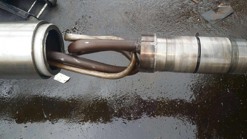 伸缩油缸活塞脱焊